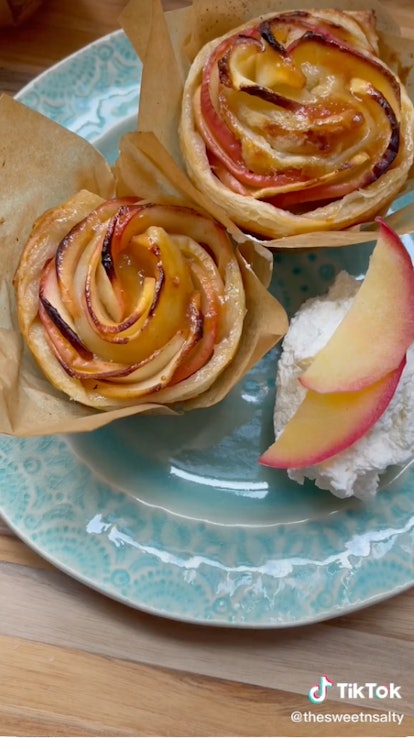 These Valentine's Day breakfast recipes from TikTok include apple roses.
