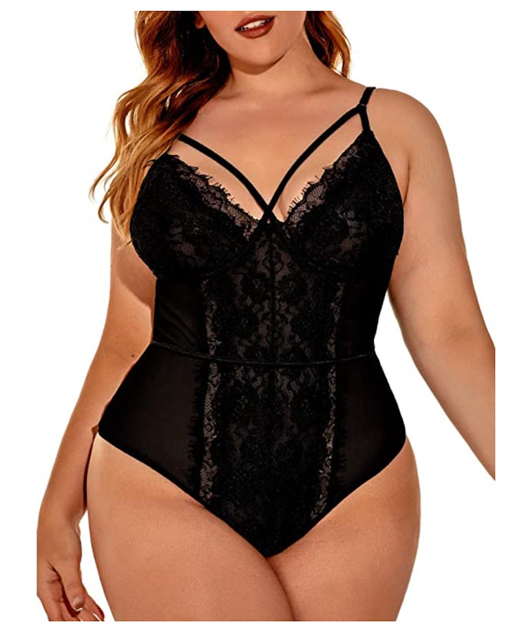 Kaei&Shi Plus Size Eyelash Lace Bodysuit