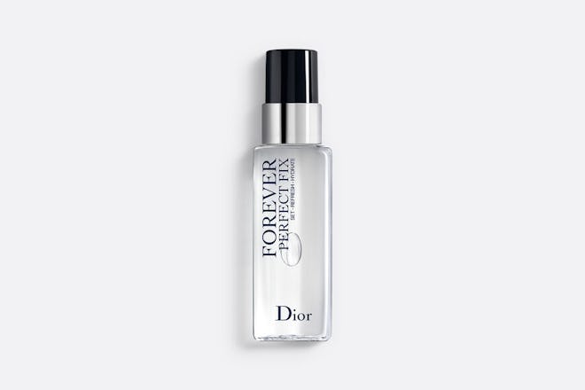Dior Forever Perfect Fix  setting spray