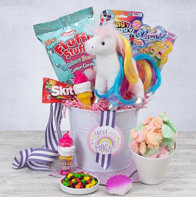 Unicorn Gift Bucket