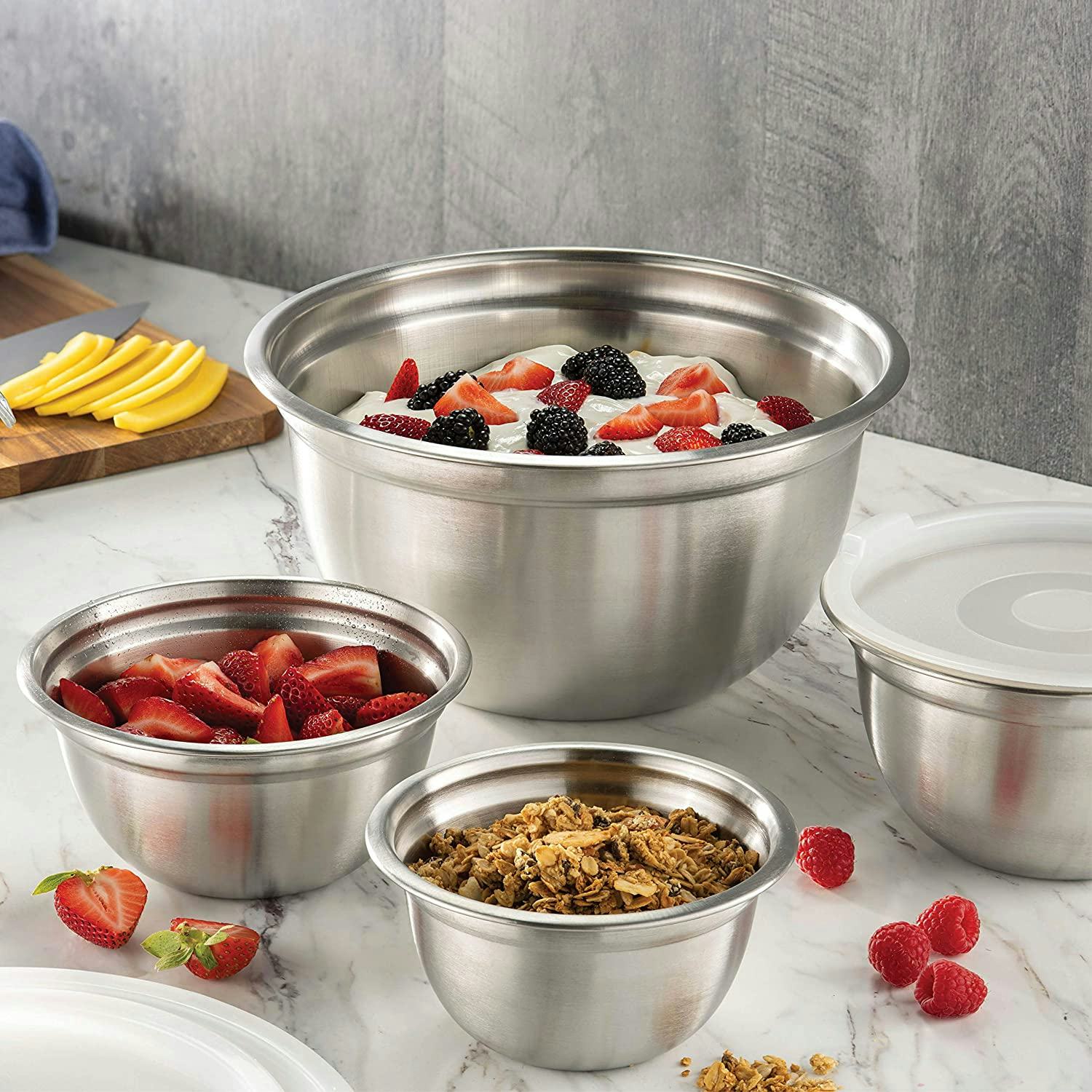 FineDine Stainless Steel Nesting Mixing Bowls with Airtight Lids (Set of 5)