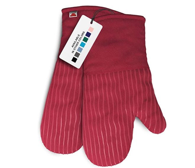 Big Red House Heat-Resistant Oven Mitts