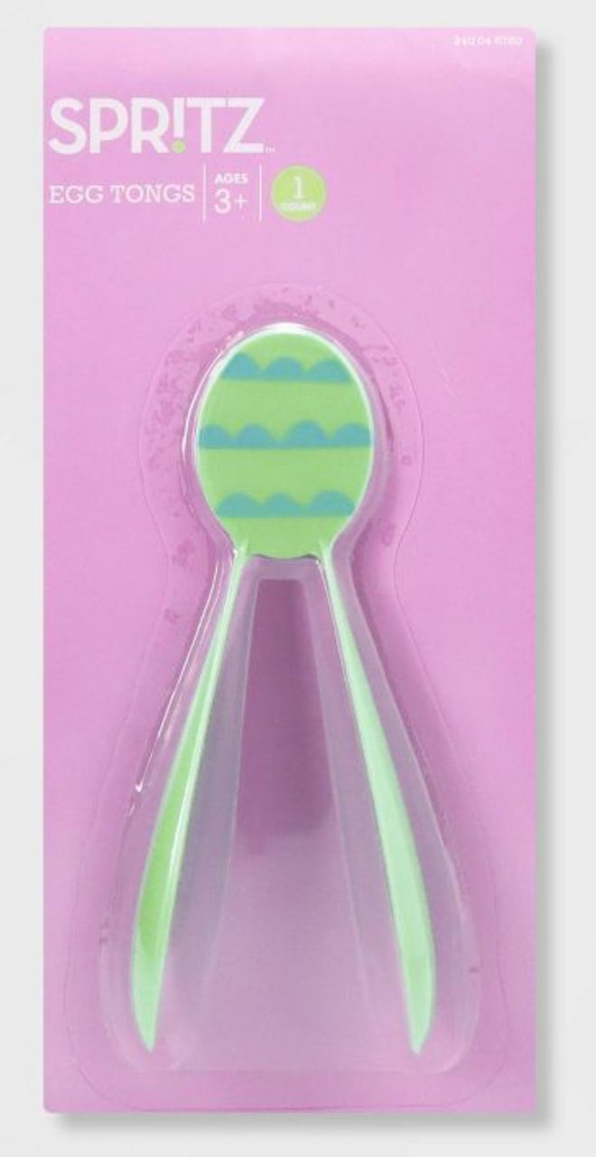 These Easter egg tongs can help prevent messes when dyeing eggs.