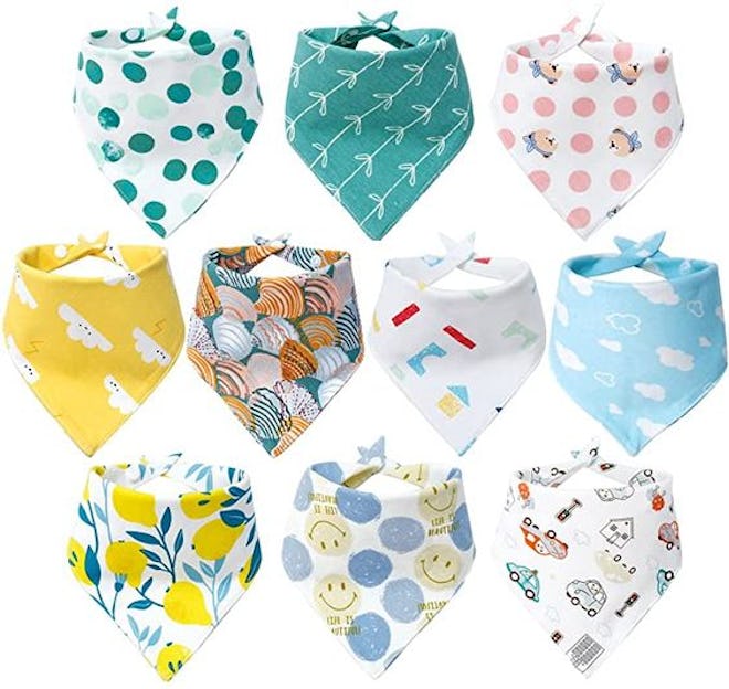 These 10 gender-neutral bibs are a must have.
