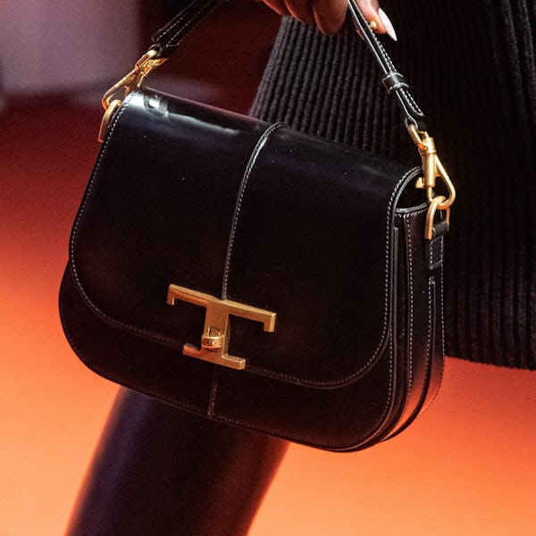 handbag trend on tod's runway