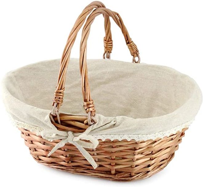This traditional Easter basket is just gorgeous.