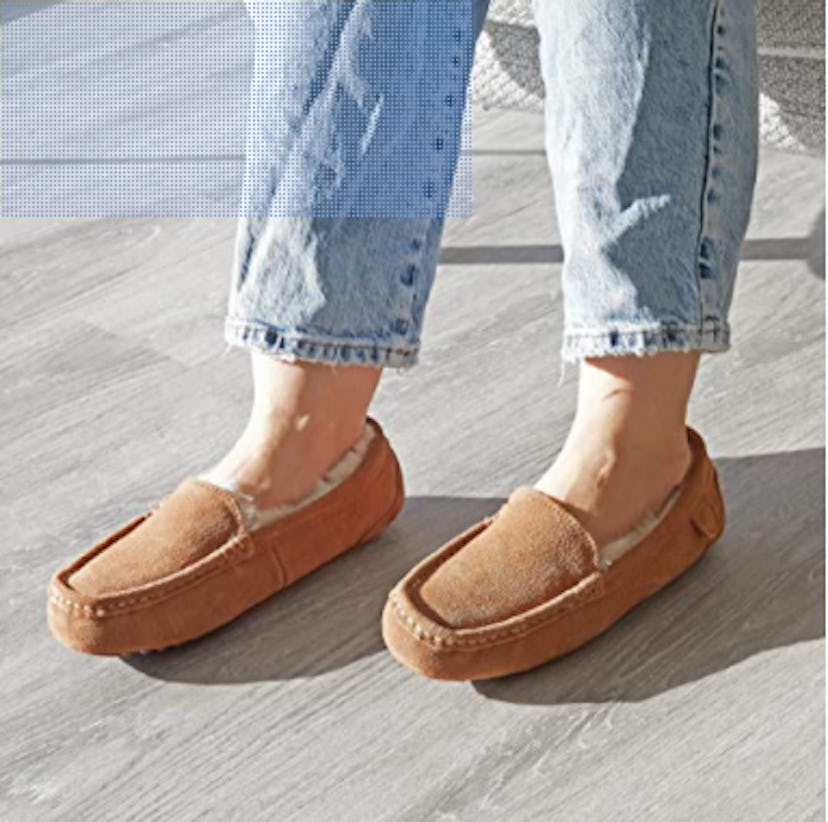 Dearfoams Shearling Moccasin Slipper