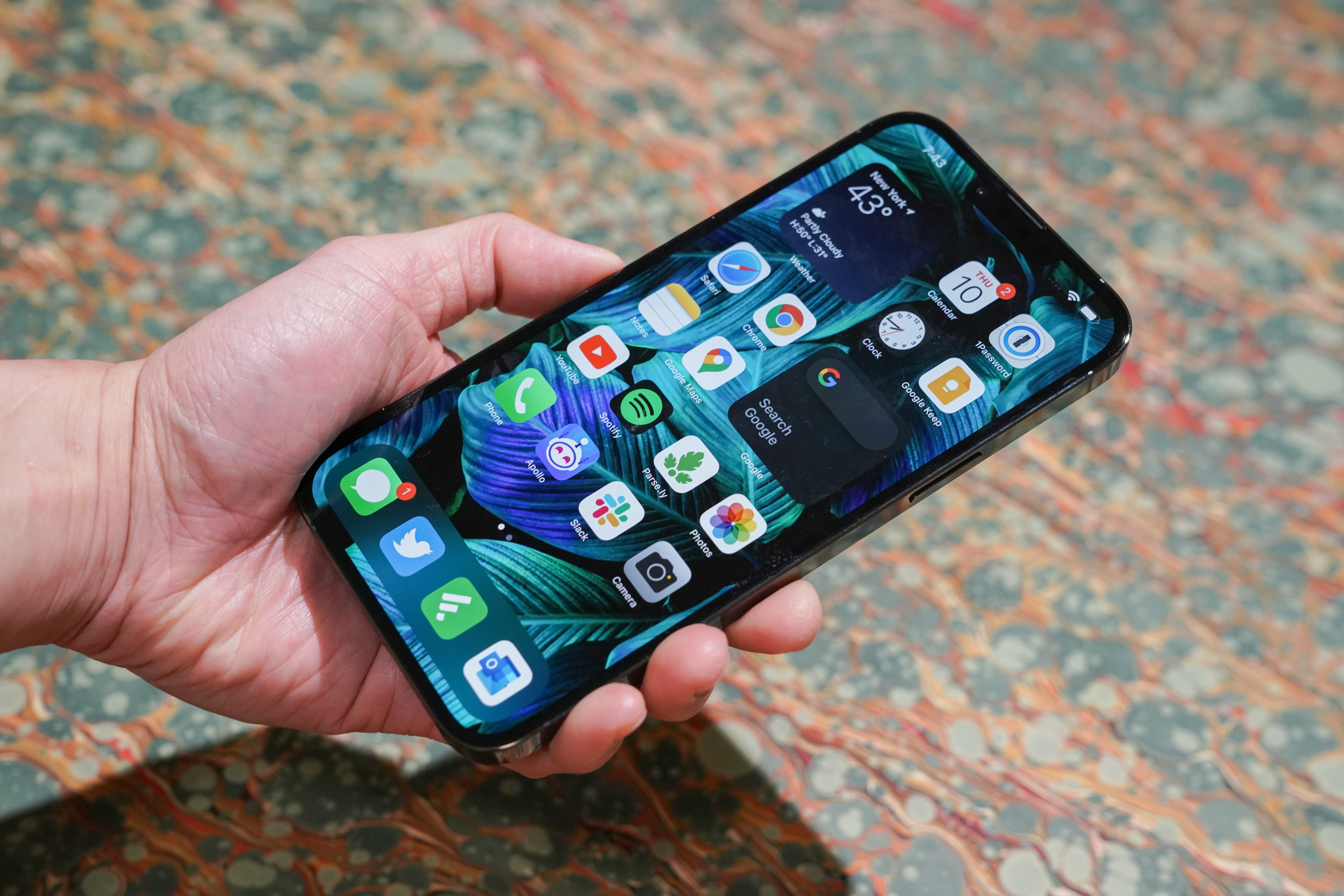 We Got The Green Iphone 13 Pro Max And Iphone 13 Mini Early