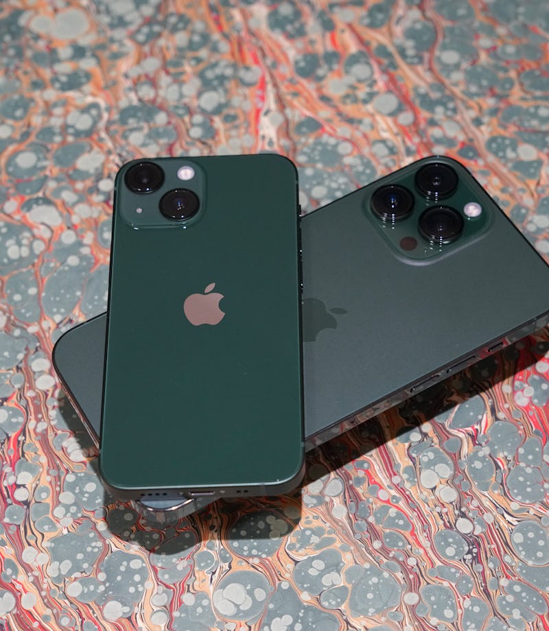 Green iPhone 13 and Alpine Green iPhone 13 Pro review