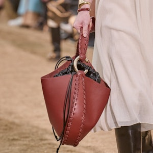 Handbag trend on the Chloe runway