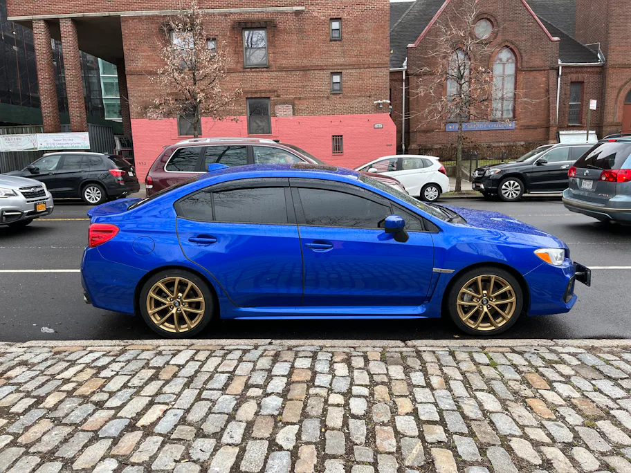 https://imgix.bustle.com/uploads/image/2022/3/14/5e94f3cb-8203-46c5-8fae-f5493116f289-car-iphone-mini.HEIC?w=912&fit=crop&crop=faces&auto=format%2Ccompress