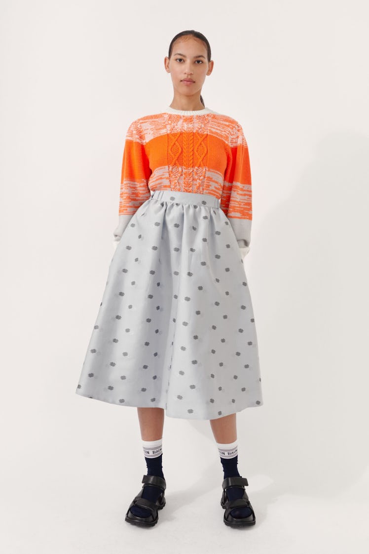 Baum und pferdGarten orange crop sweater