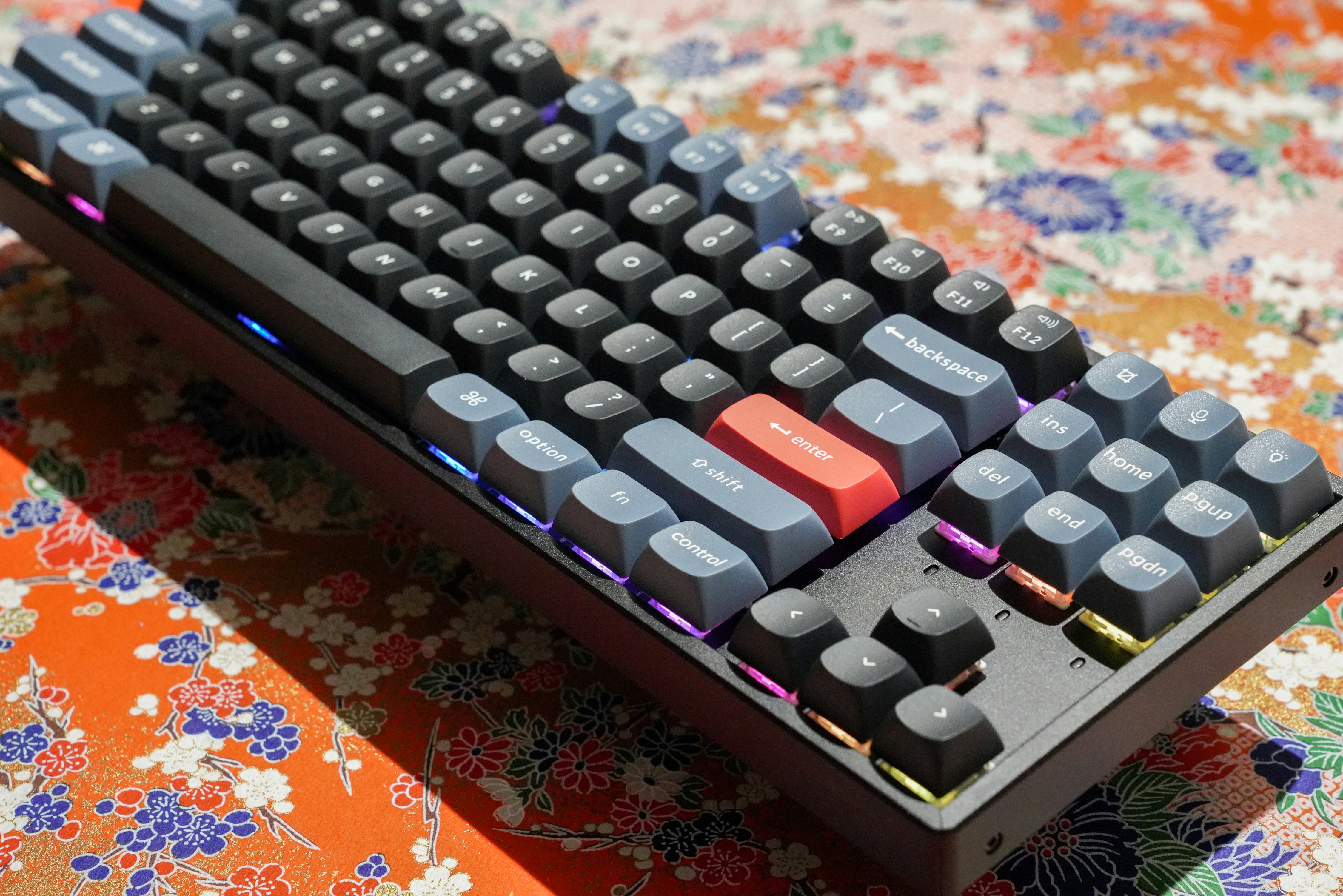 Keychron K8 Pro mechanical keyboard review: An affordable trip