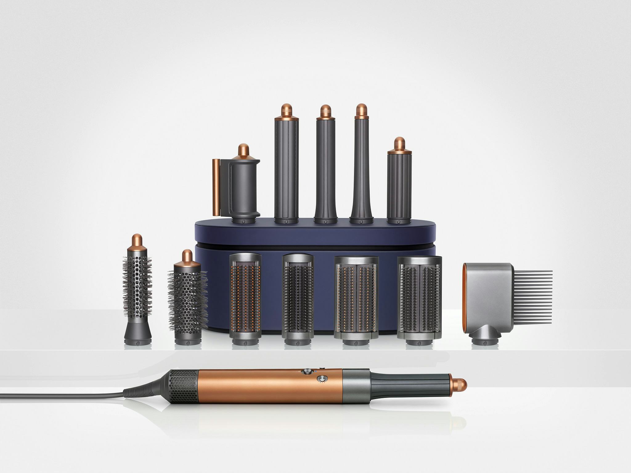 即決価格！！新品　Dyson Airwrap Special edition Dyson Airwrap i.d.™ multi-styler and dryer