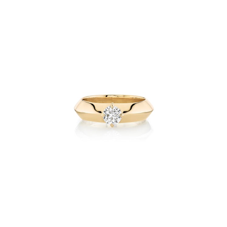18k gold wide knife edge solitaire ring with round prong set diamond