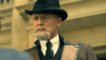 Reginald Hargreeves (Colm Feore) in Umbrella Academy.