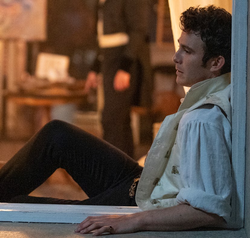 Luke Thompson as Benedict in Bridgerton