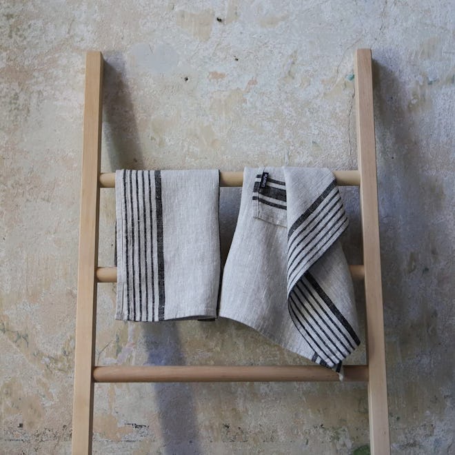 LinenMe Hand Towels (Set of 2)