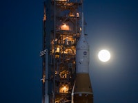 artemis 1 at launch pad