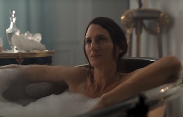 Camille Cottin as Hélène taking a bath in Killing Eve season 4 episode 4