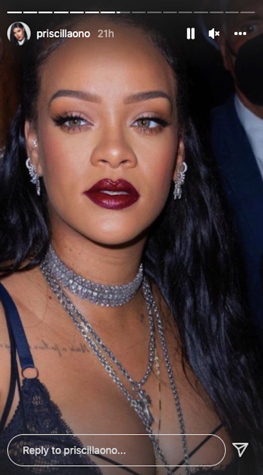 Rihanna makeup look
