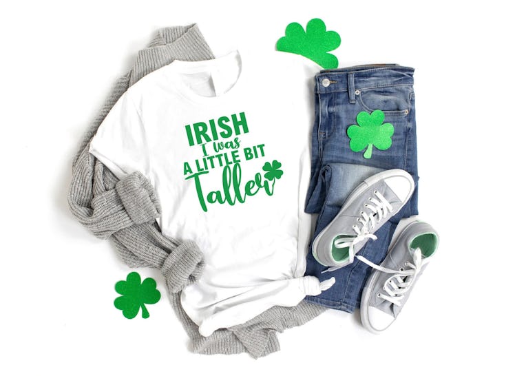 Funny St Patricks Day shirts on Etsy include this Irish pun tee.