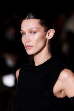 bella hadid thin brows