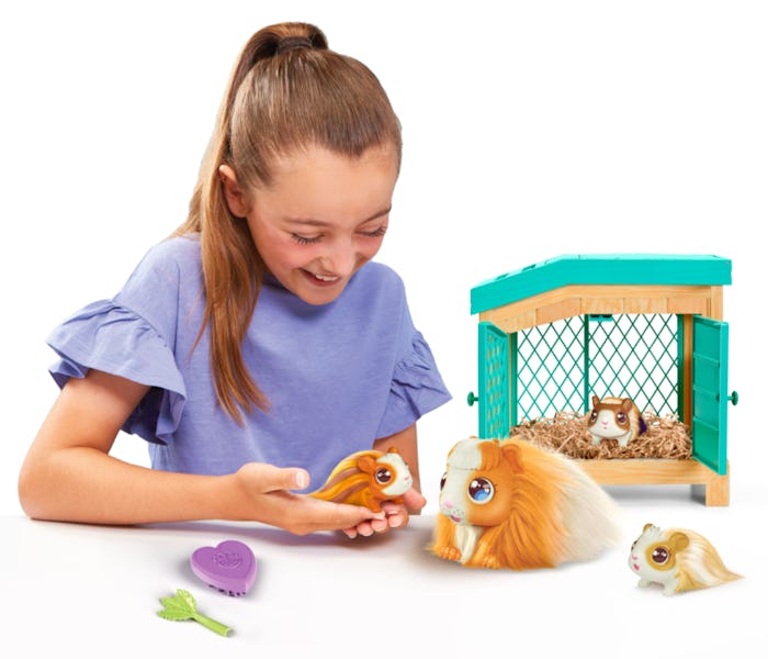 Little Live Pets Mama Surprise is an interactive guinea pig toy that "gives birth" to three babies.