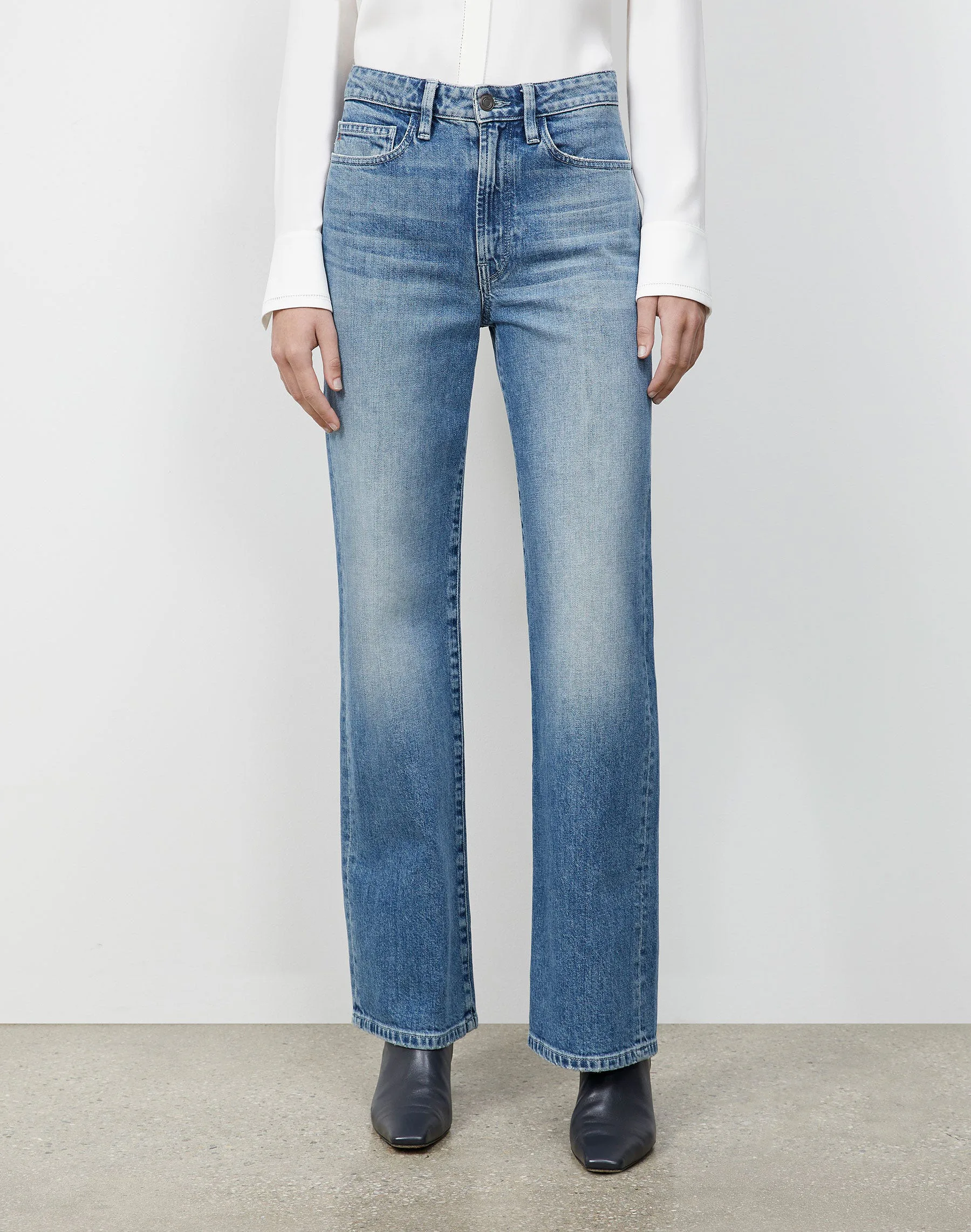 Spring 2022 Denim Trends Are All About 