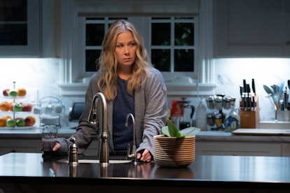 Christina Applegate plays TV mom Jen in 'Dead to Me.'