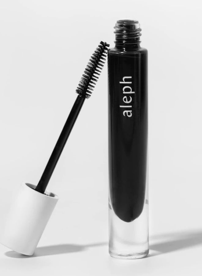 Aleph Beauty Life/Lengthen Mascara for damage-free eyelashes