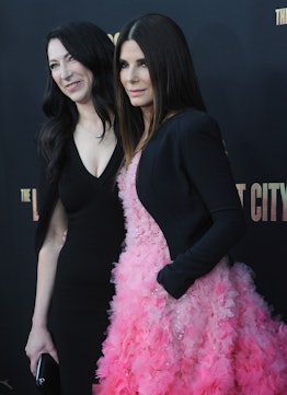 Sandra Bullock and her sister at the lost city premiere
