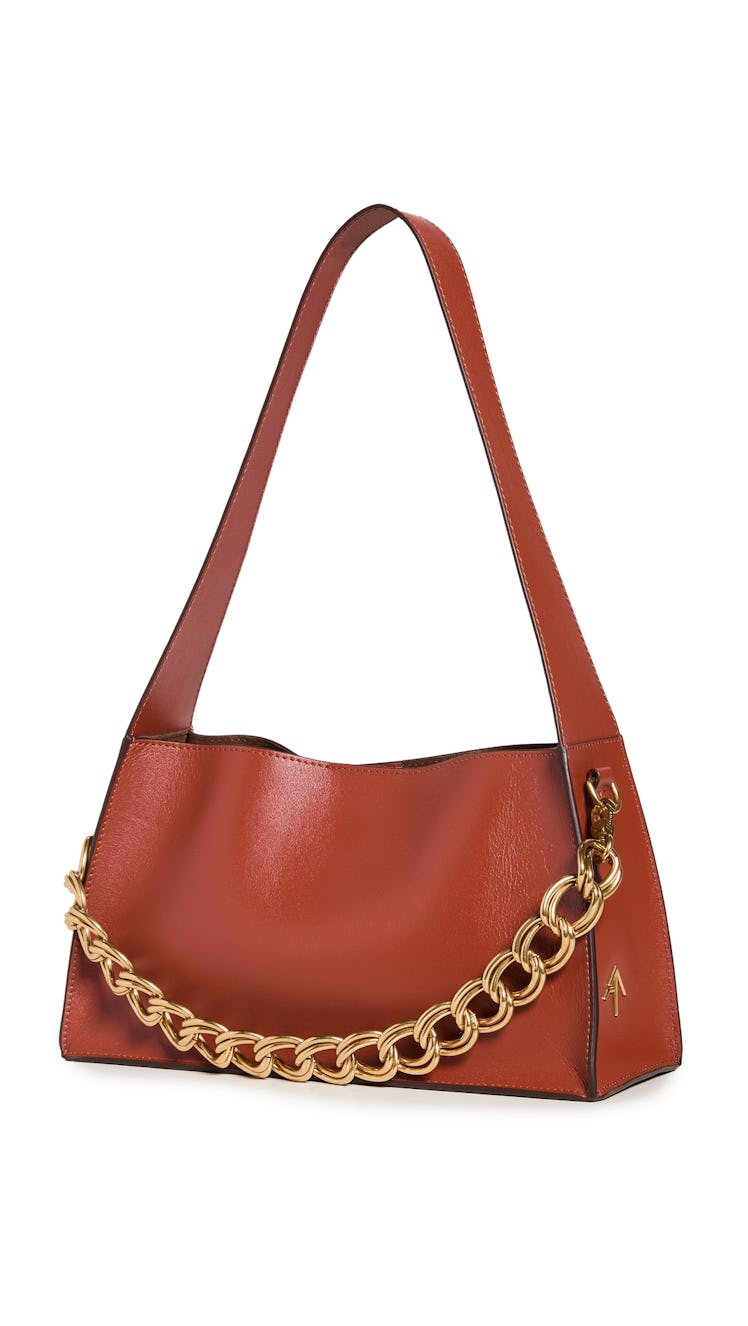 2022 handbag trends unusual colors rust red leather