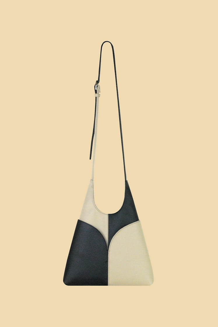 2022 handbags ethically sourced material black and white hobo bag
