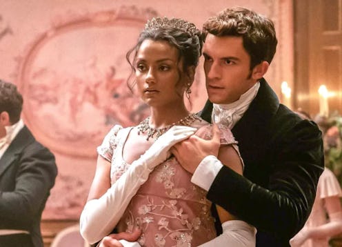 Anthony Bridgerton (Jonathan Bailey) and Kate Sharma (Simone Ashley)