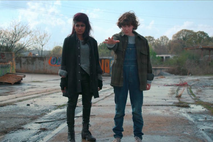 Kali and Eleven in Stranger Things Season 2.