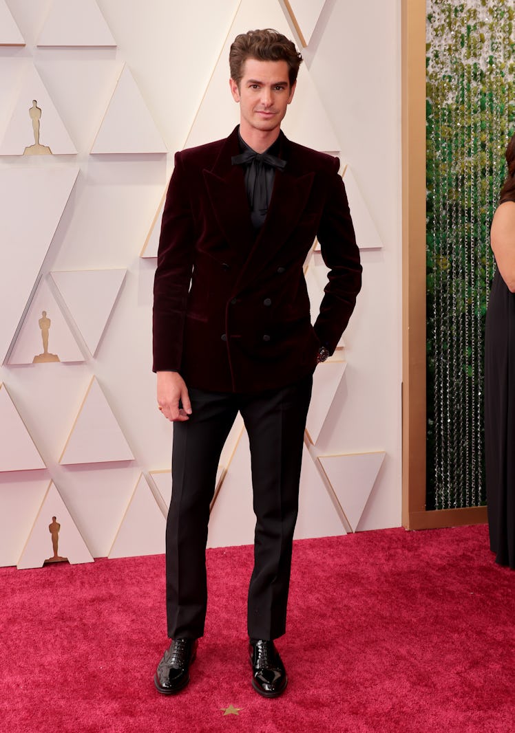 Andrew Garfield attends the 94th Annual Academy Awards