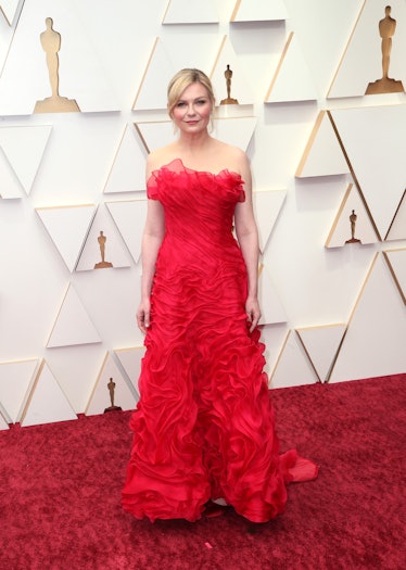 Kirsten Dunst attends the 94th Annual Academy Awards