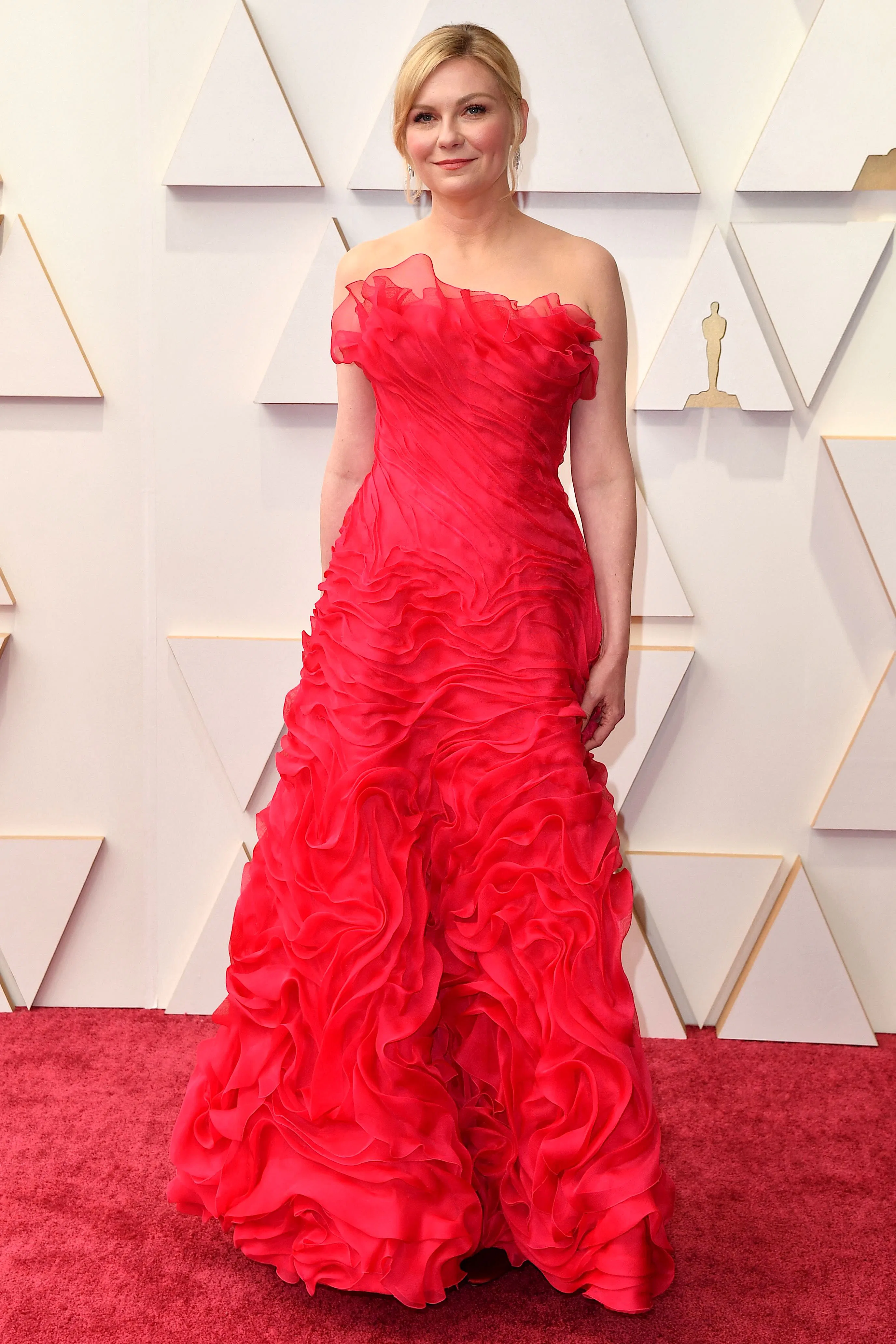 kirsten dunst red dress Kirsten Dunst