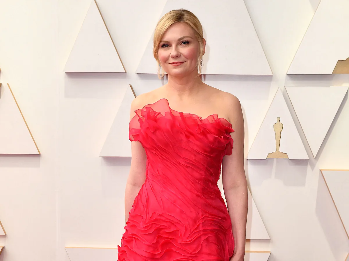 kirsten dunst red dress Kirsten Dunst