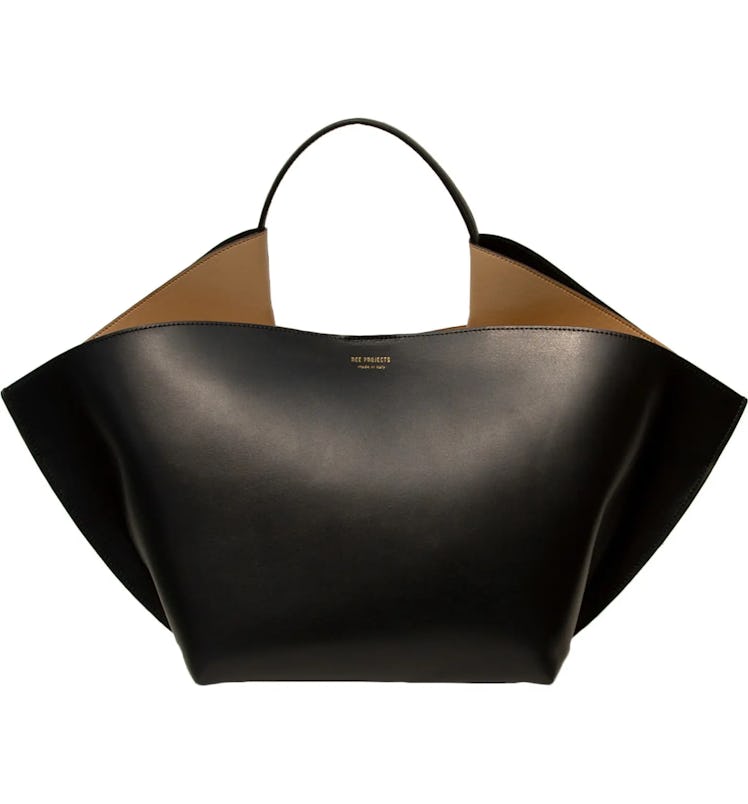 maxi trend 2022 black leather tote bag