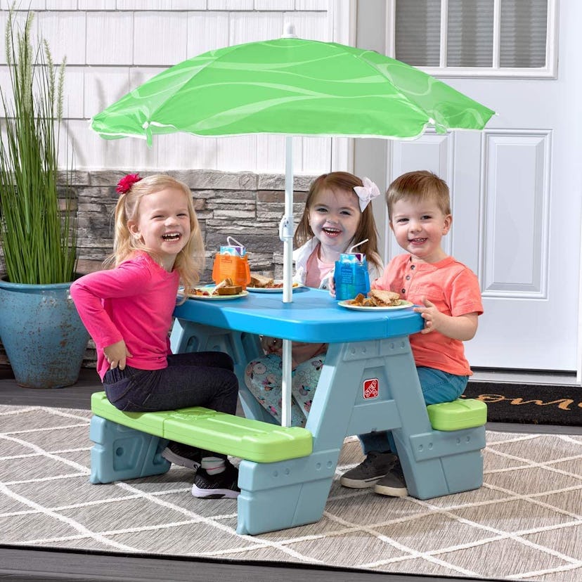 Step2 Sun & Shade Umbrella Kids Picnic Table