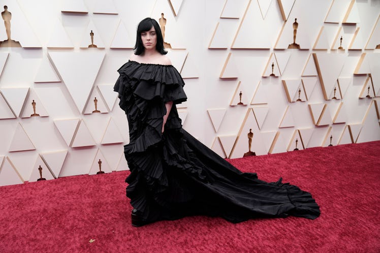 Billie Eilish wears a Gucci gown on the 2022 Oscars red carpet 