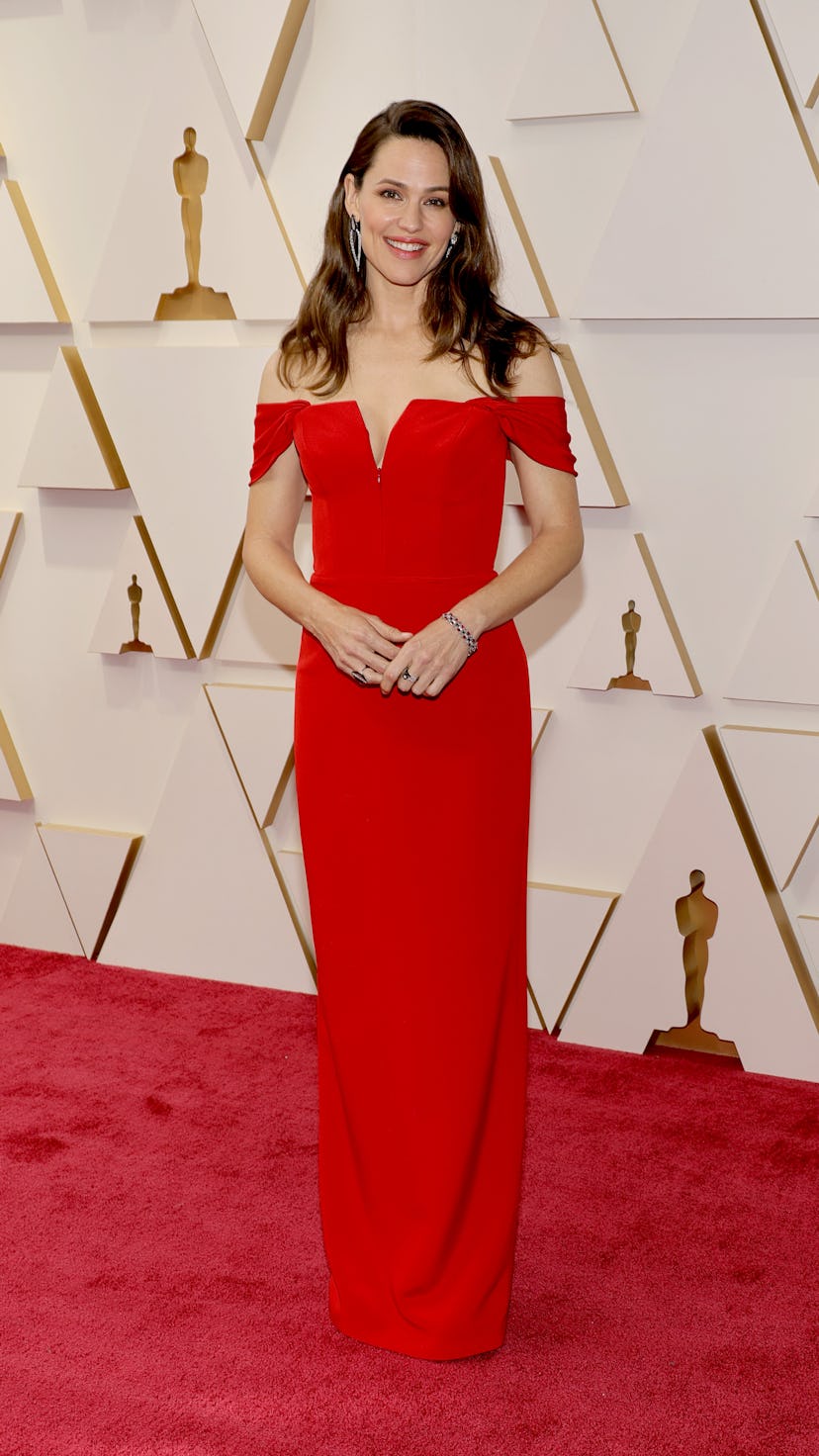 Jennifer Garner wearing an off-the-shoulder Brandon Maxwell gown at the 2022 oscars
