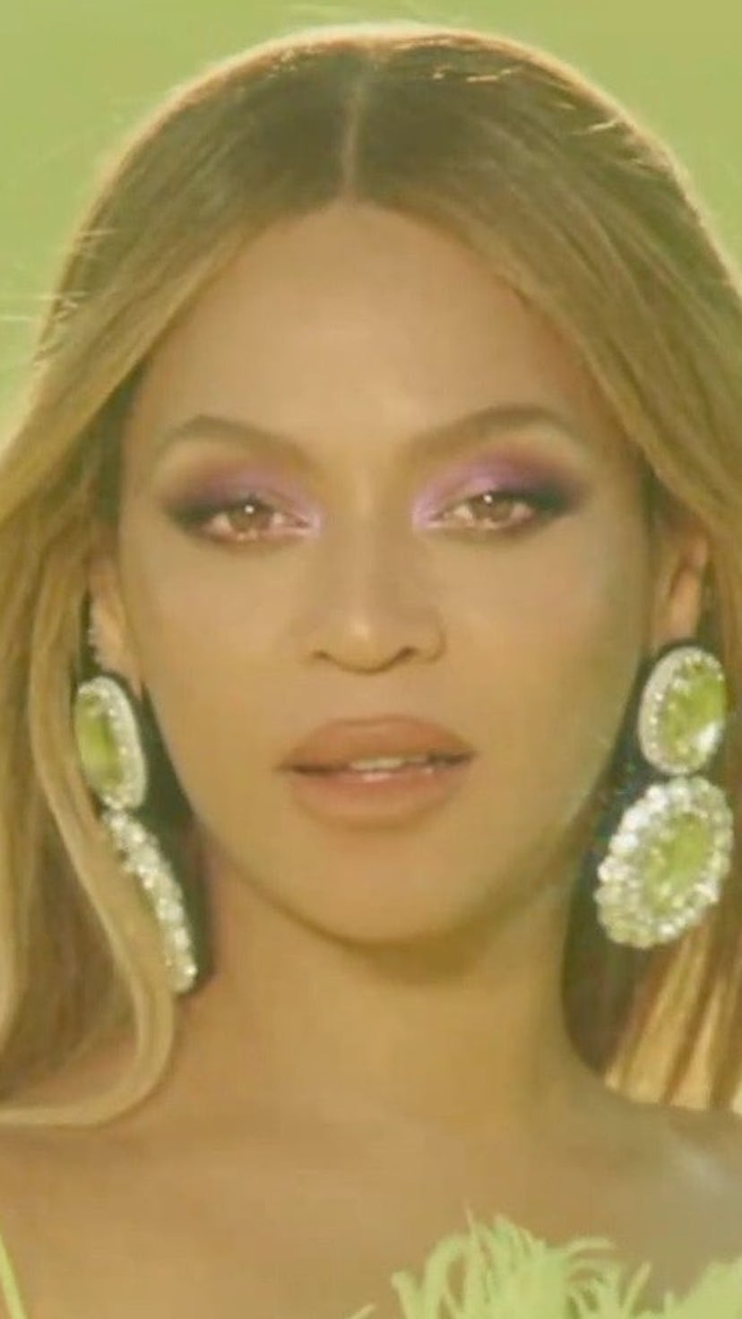 Beyoncé's performance of "Be Alive" at the 2022 Oscars was electrifying.