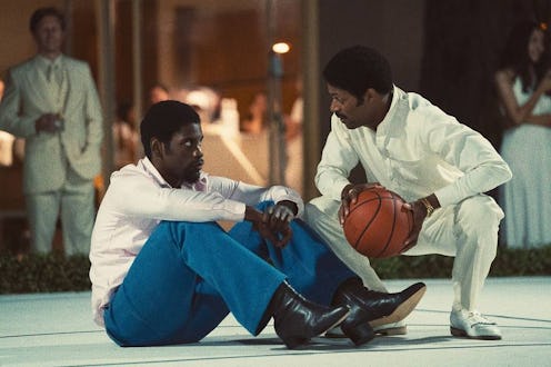 DeVaughn Nixon as Norm Nixon and Quincy Isaiah as Magic Johnson playing basketball in 'Winning Time'