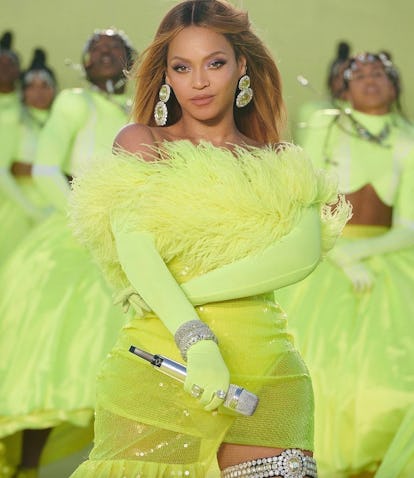 Beyoncé's 'Shadow Highlights' Add A Ray Of Sunshine To Any Hair Color