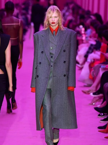 A model with the gray sportmax coat