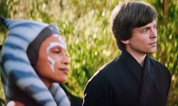 Ahsoka (Rosario Dawson) and Luke Skywalker (Mark Hamill) in The Book of Boba Fett.