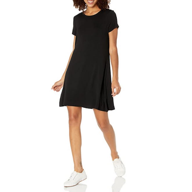 Amazon Essentials Short-Sleeve Scoopneck Swing Dress